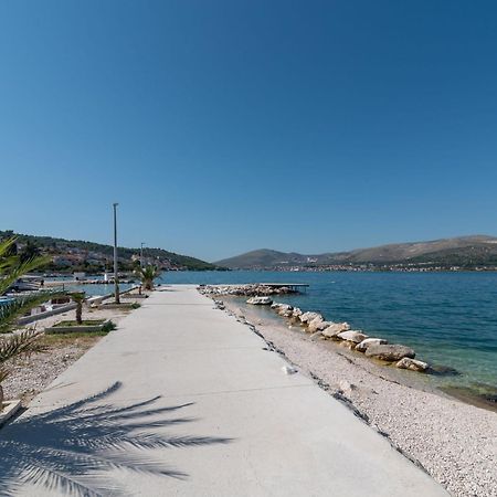 Apartment Mornar-2 By Interhome Trogir Exterior foto