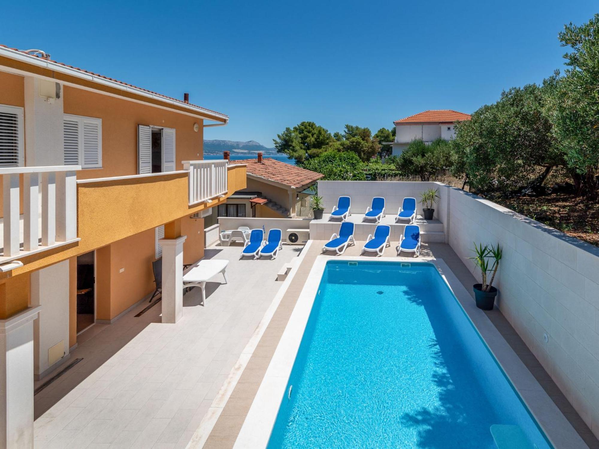 Apartment Mornar-2 By Interhome Trogir Exterior foto