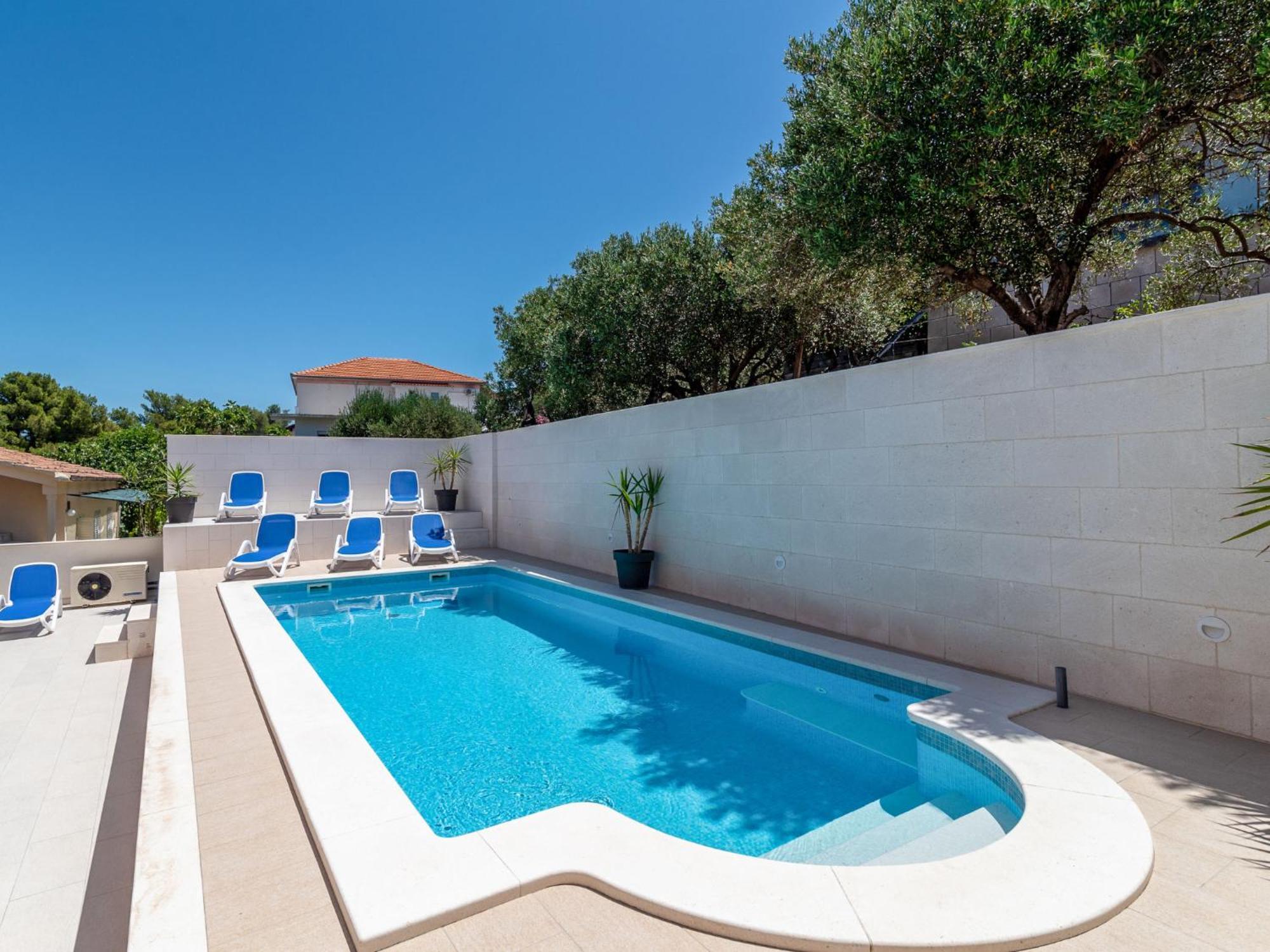 Apartment Mornar-2 By Interhome Trogir Exterior foto